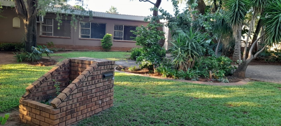 4 Bedroom Property for Sale in Protea Park North West